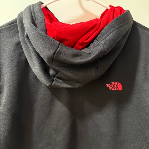 The North Face Red and Black Men's Jacket - Picture 3 of 3